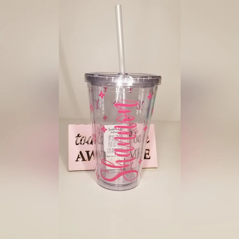 *NWT* Personalized ''Shannon'' Tumbler
